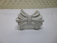 Puxadores de Laço em resina ( Unidade)